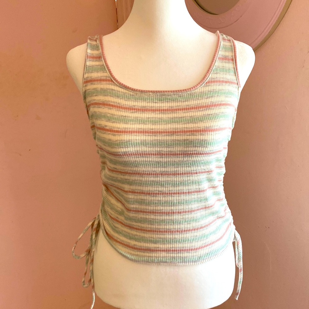 Cute summer Tank top small 🌸🌸